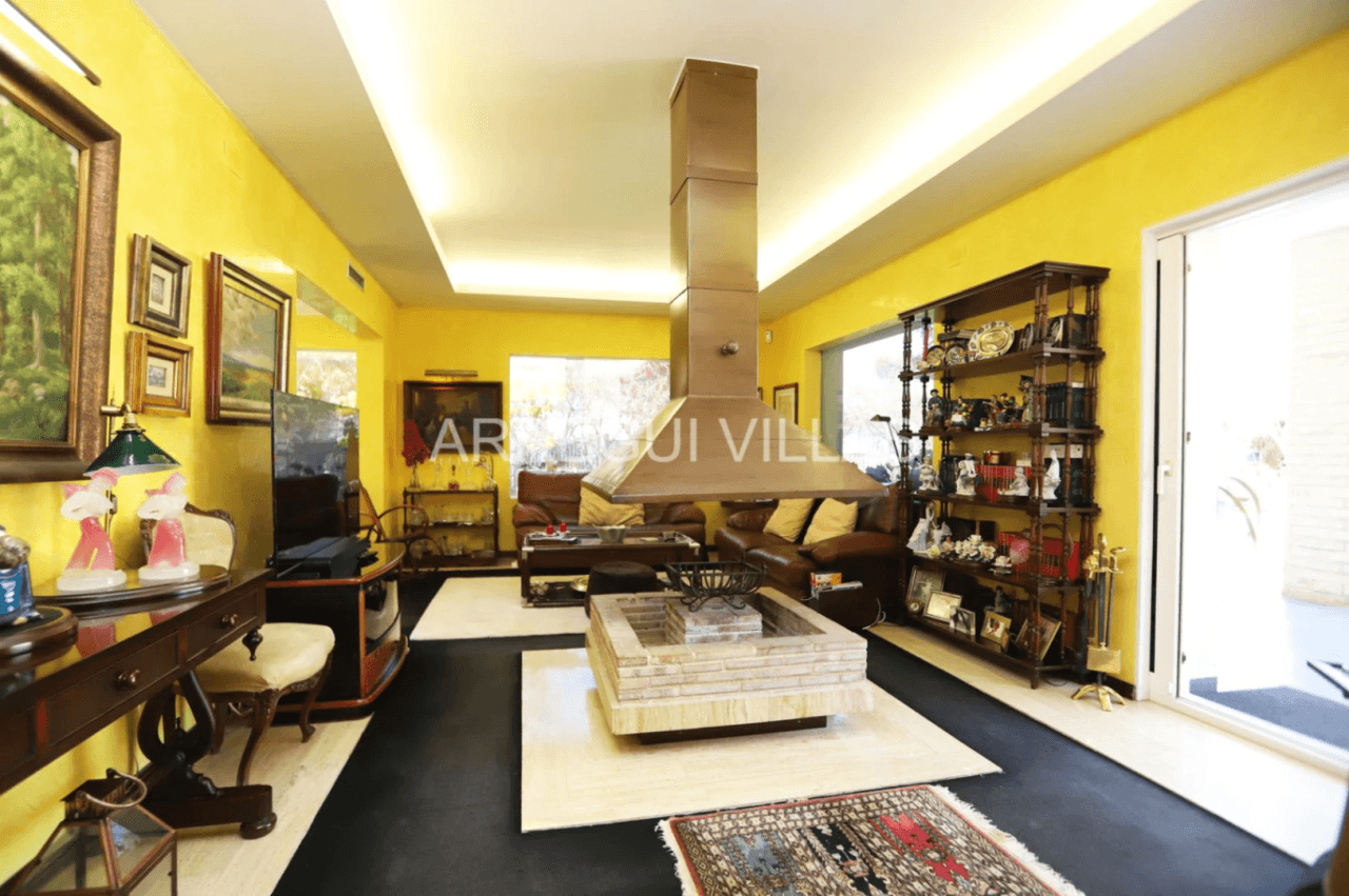 Amplia villa de estilo contemporáneo en Dénia