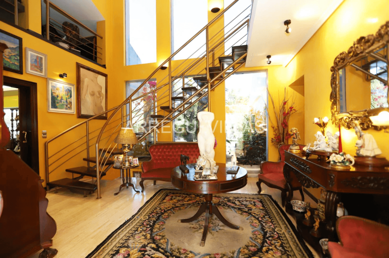 Amplia villa de estilo contemporáneo en Dénia