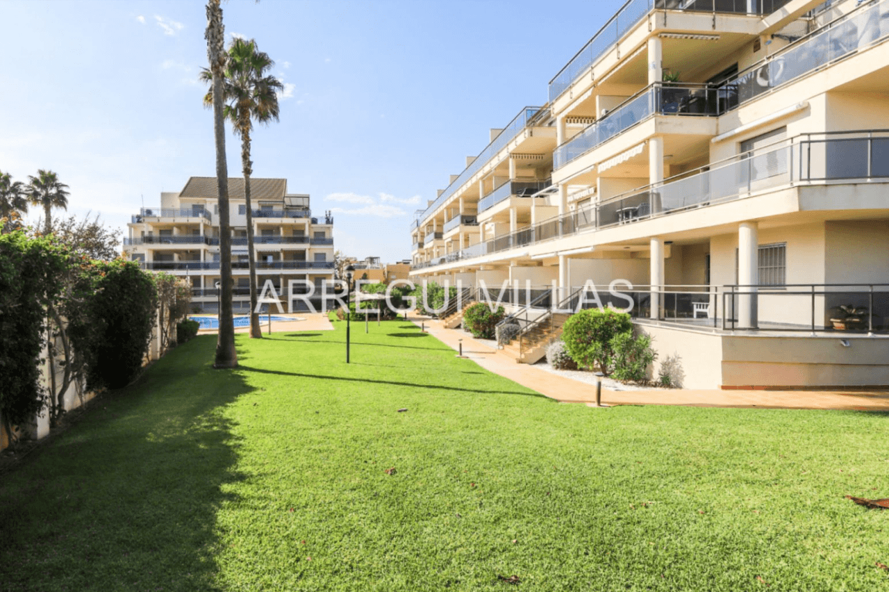 Apartamento en venta de 2 dormitorios en Deveses, Denia