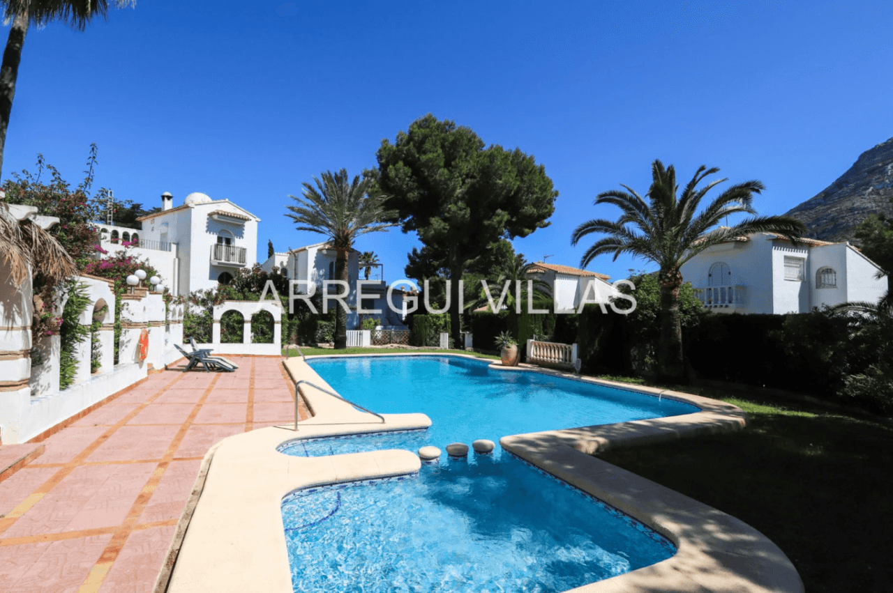Chalet en venta en Denia, Santa Lucía