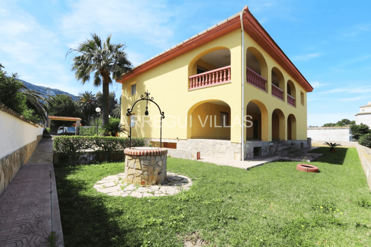 Chalet en venta en Dénia - Marineta Cassiana