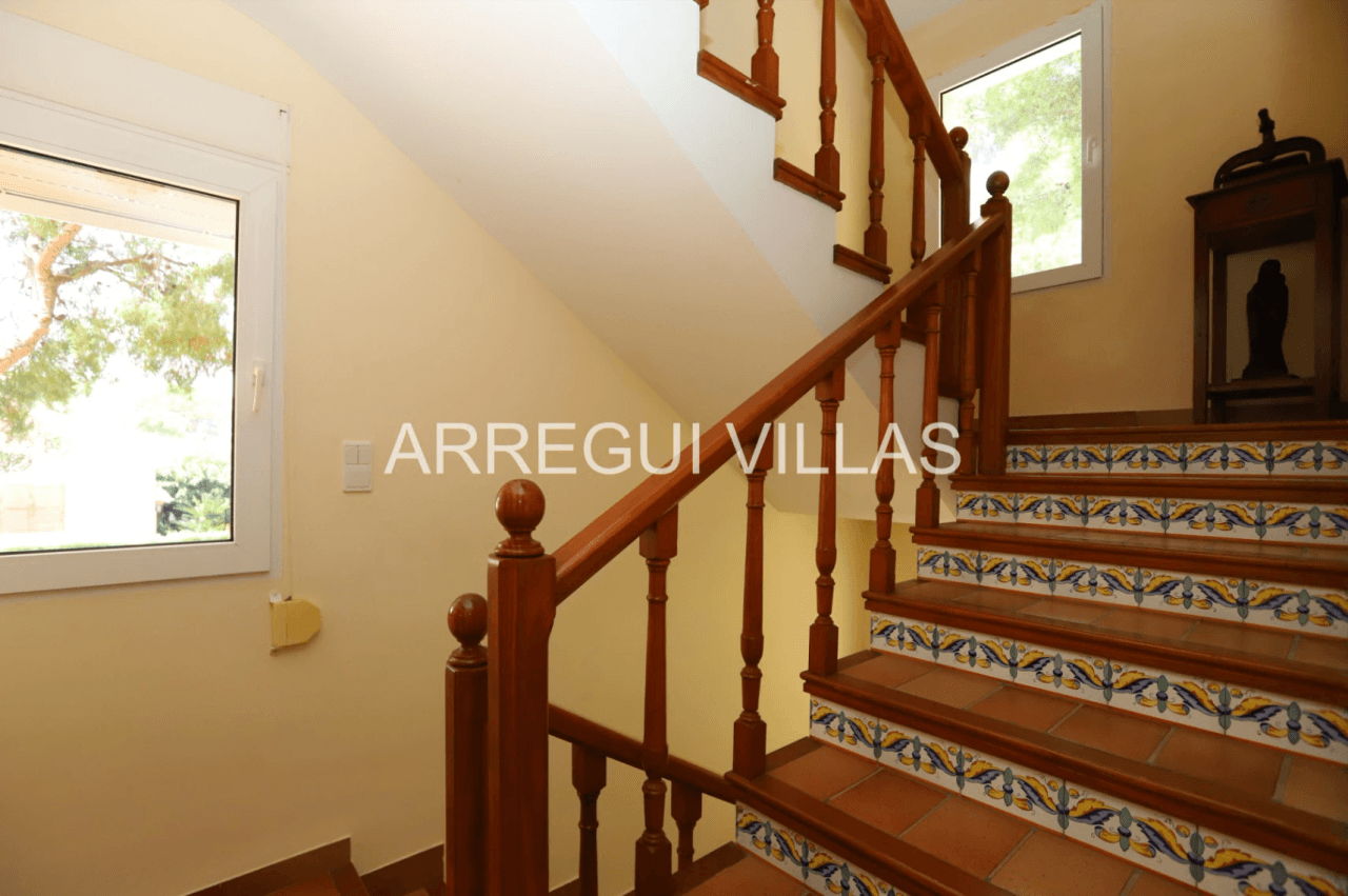 Chalet en venta de 4 habitaciones en Las Rotas, Denia