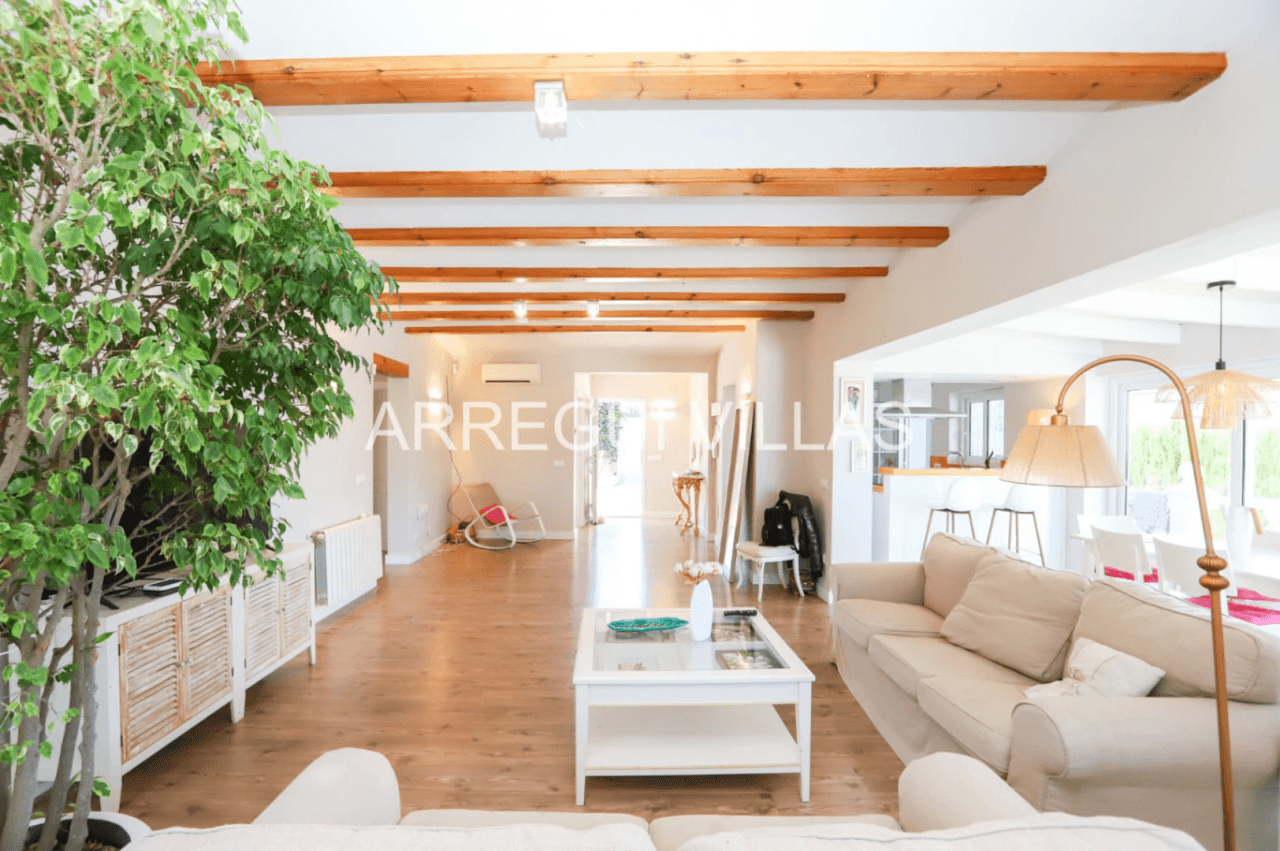 Estupenda villa de 3 dormitorios en Dénia - La Pedrera