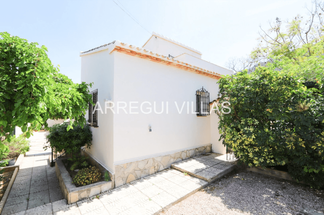 Exclusiva vivienda unifamiliar en Las Alquerias - Denia