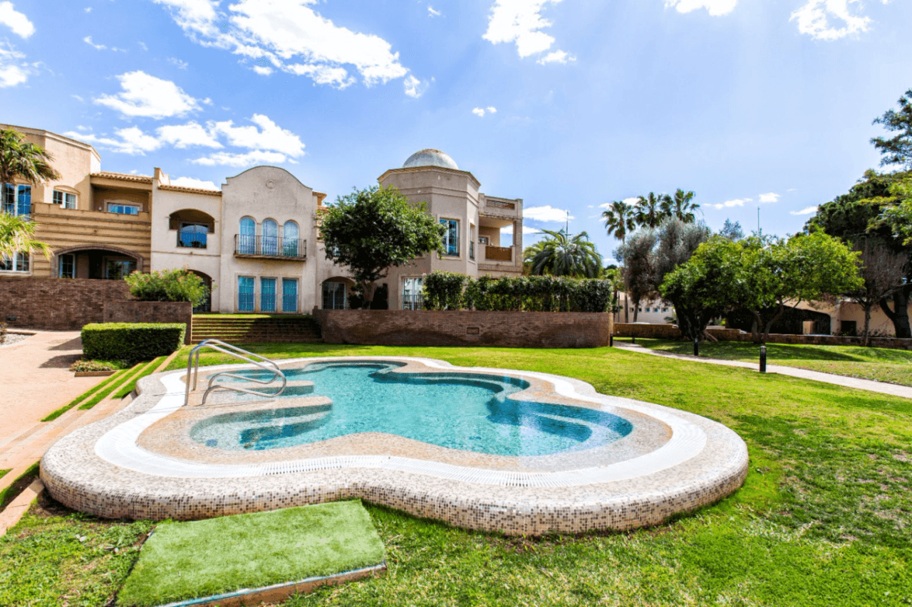 Apartamento con zona de invitados independiente, en el entorno del Denia Marriott La Sella Golf Resort  Spa