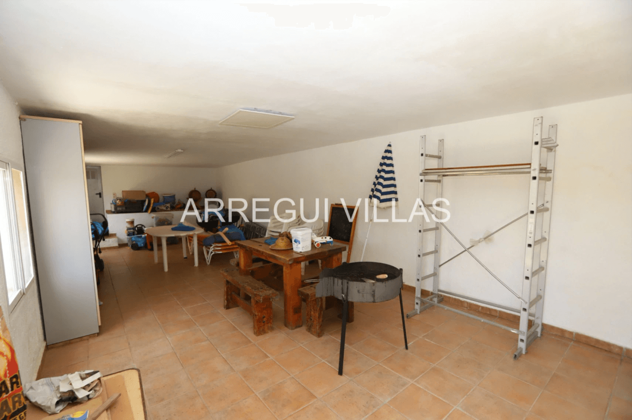 Villa con vistas al mar, piscina privada y amplios espacios en Cumbres del Sol - Benitachell