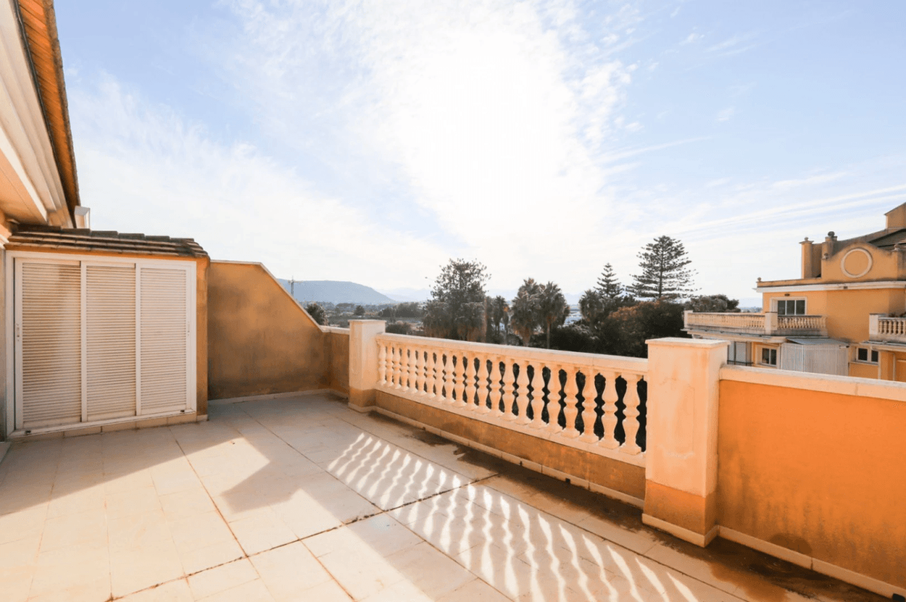 Estupendo ático dúplex de 2 dormitorios en venta en Dénia