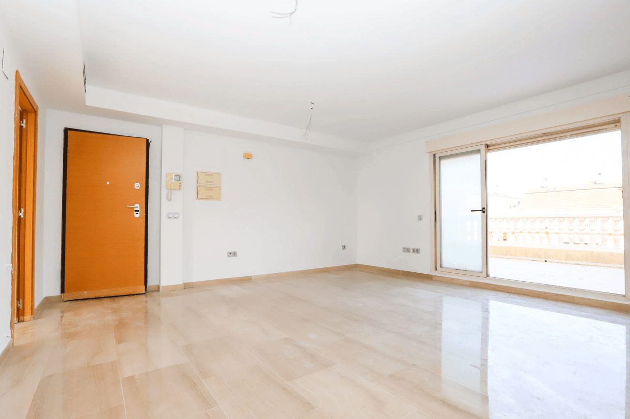 Estupendo ático dúplex de 2 dormitorios en venta en Dénia