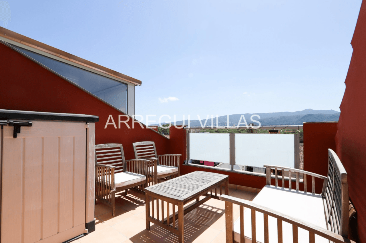 Ático dúplex con terraza en el corazón de Beniarbeig