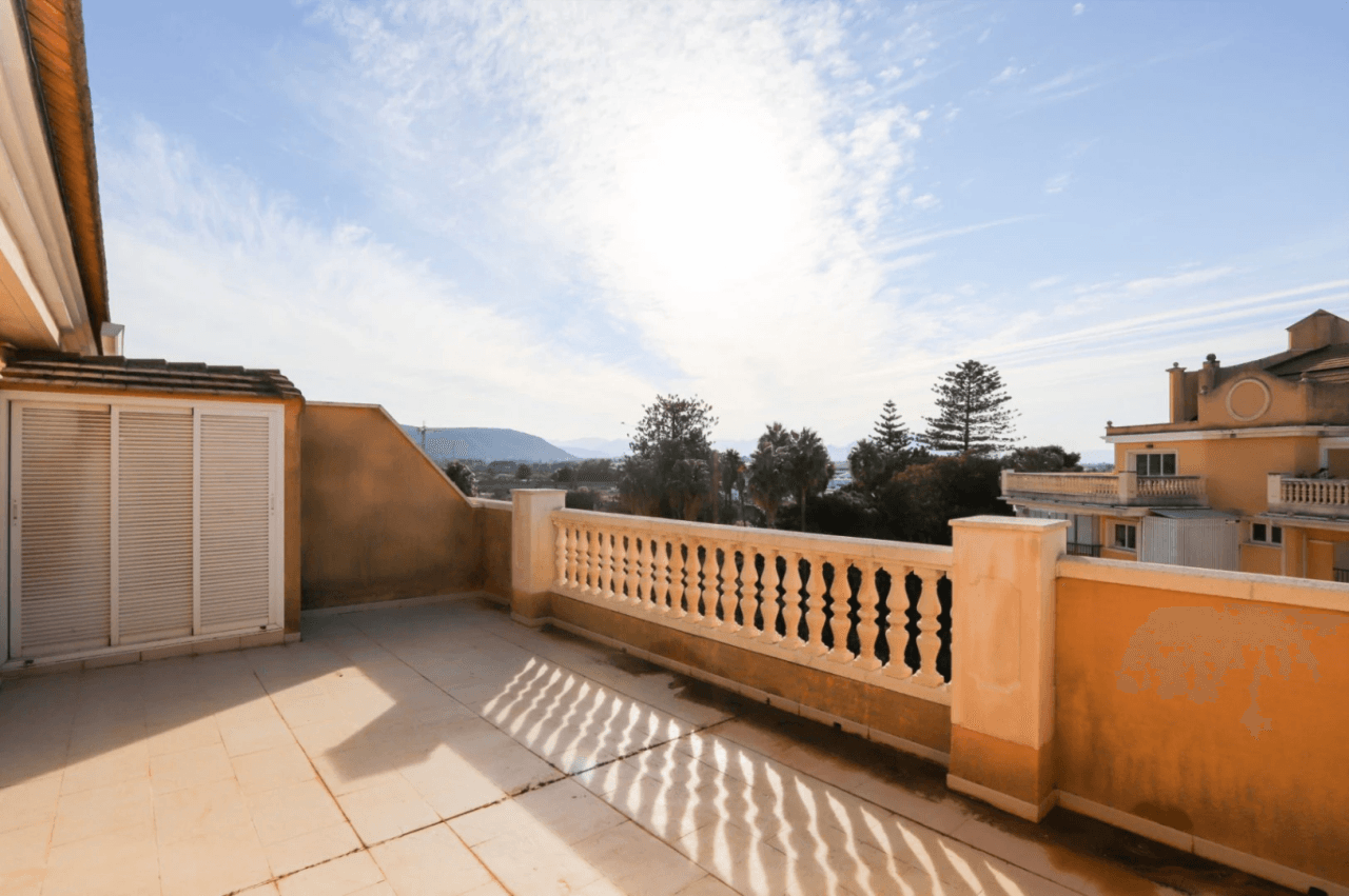Estupendo ático dúplex de 2 dormitorios en venta en Dénia
