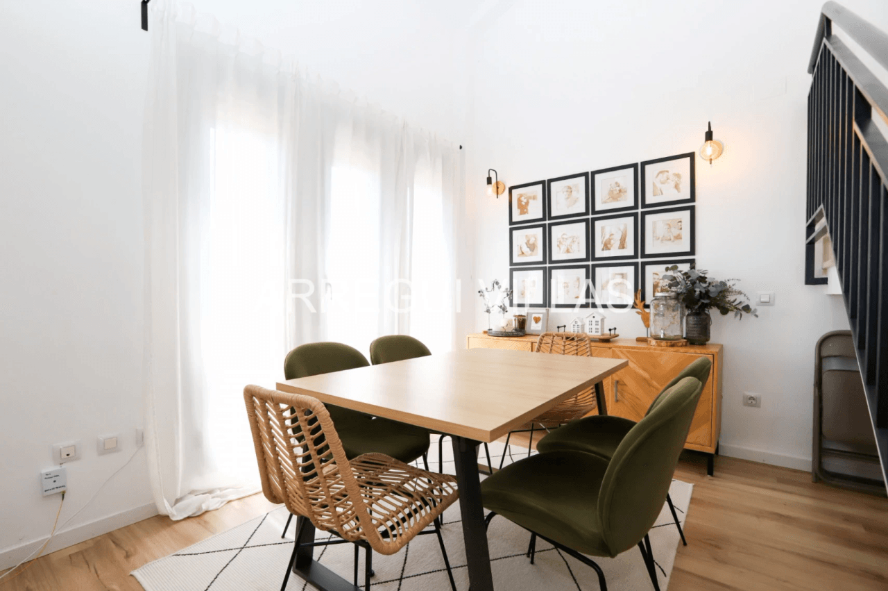 Ático dúplex con terraza en el corazón de Beniarbeig