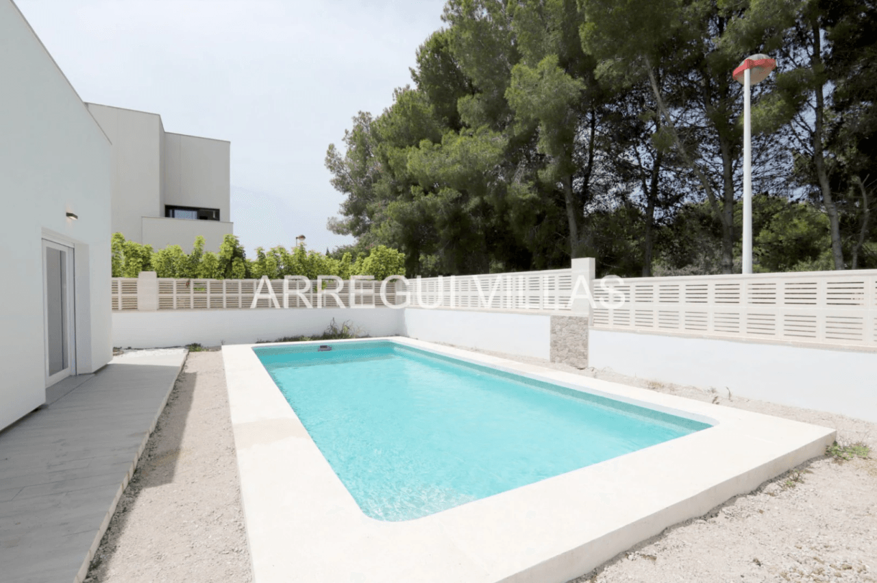 Villa de obra nueva en venta en Els Poblets