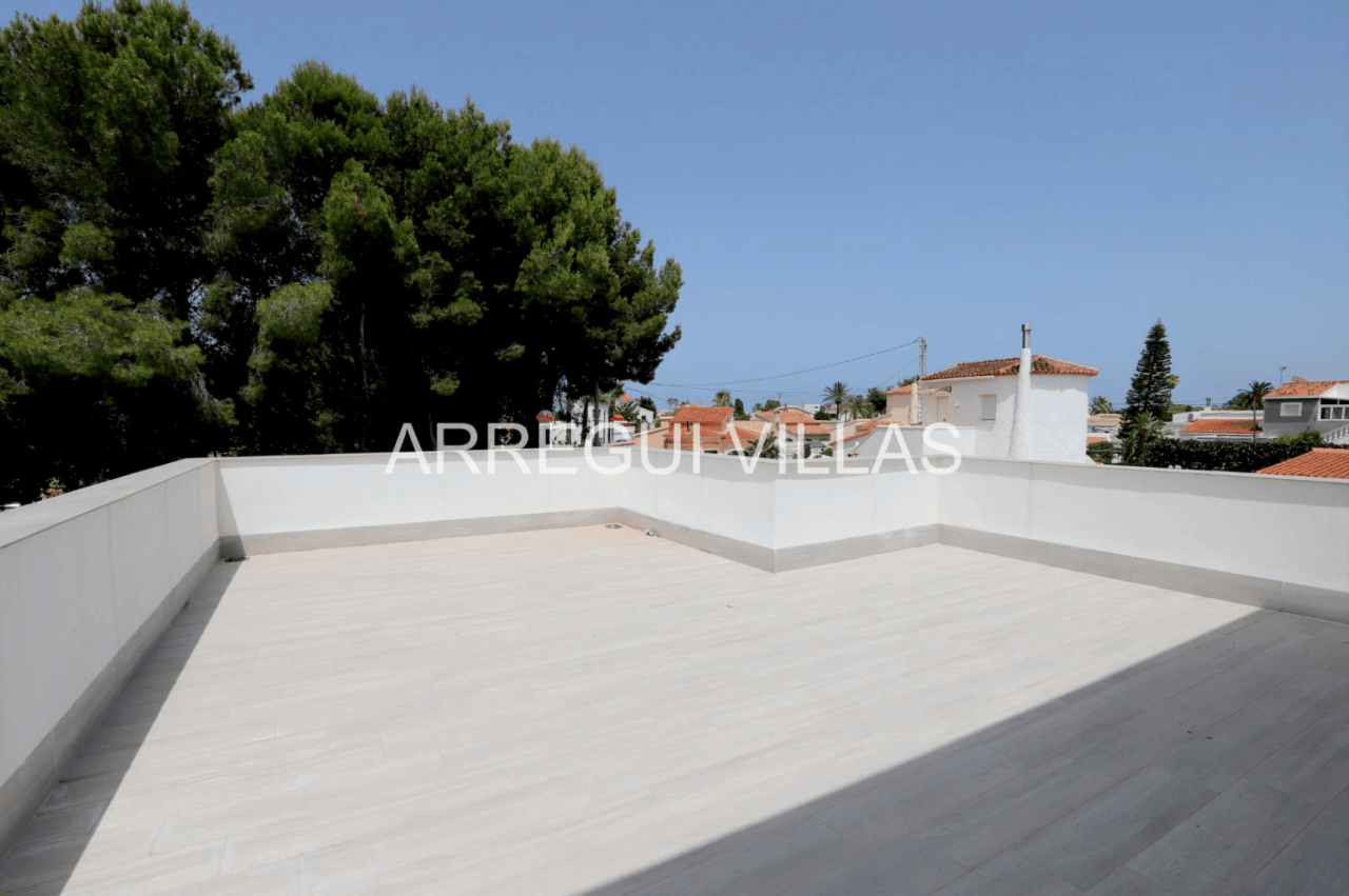 Villa de obra nueva en venta en Els Poblets