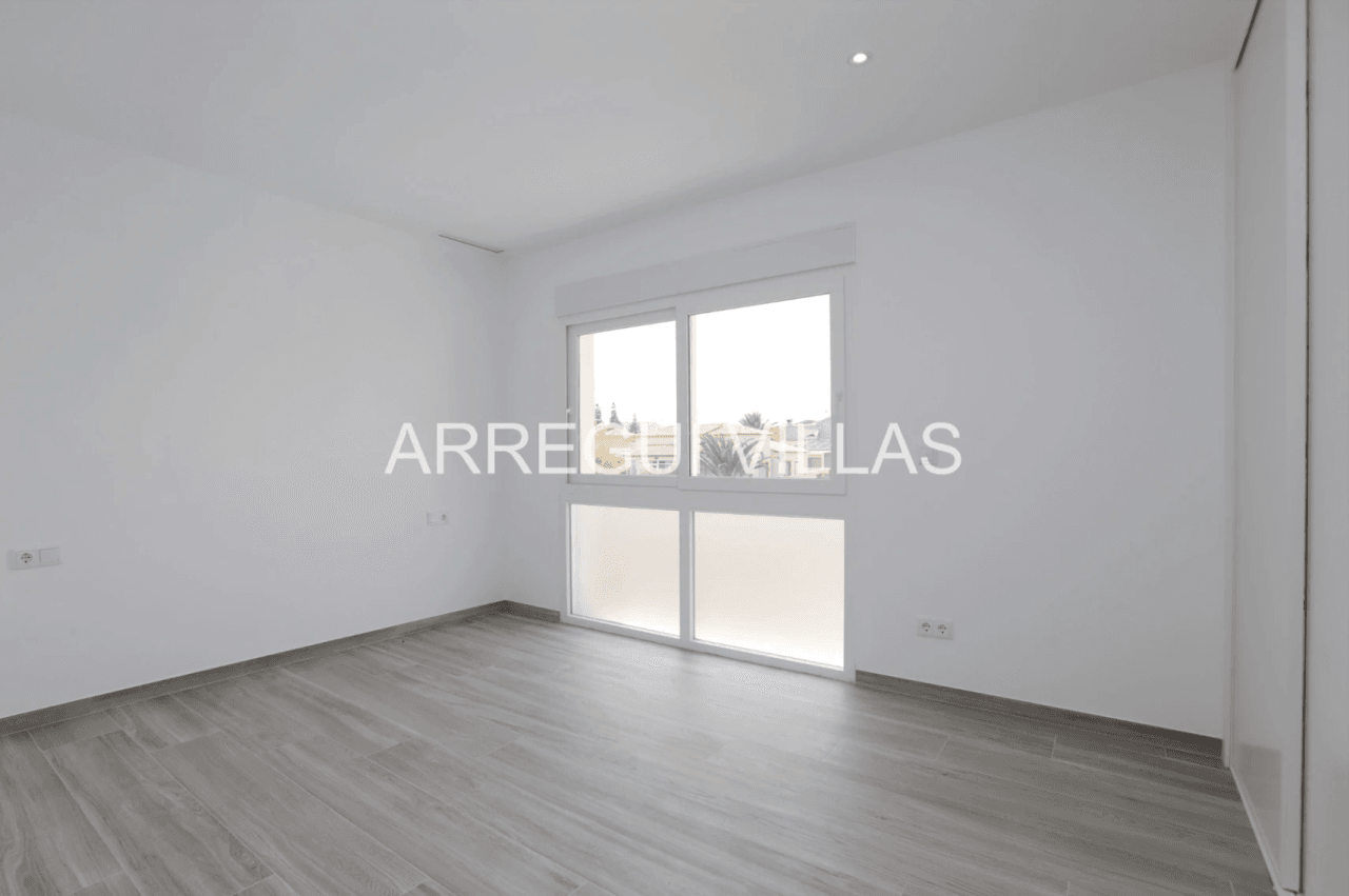 Villa de obra nueva en venta en Els Poblets