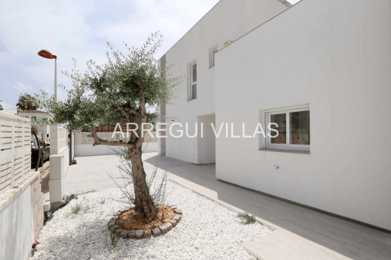Villa de obra nueva en venta en Els Poblets