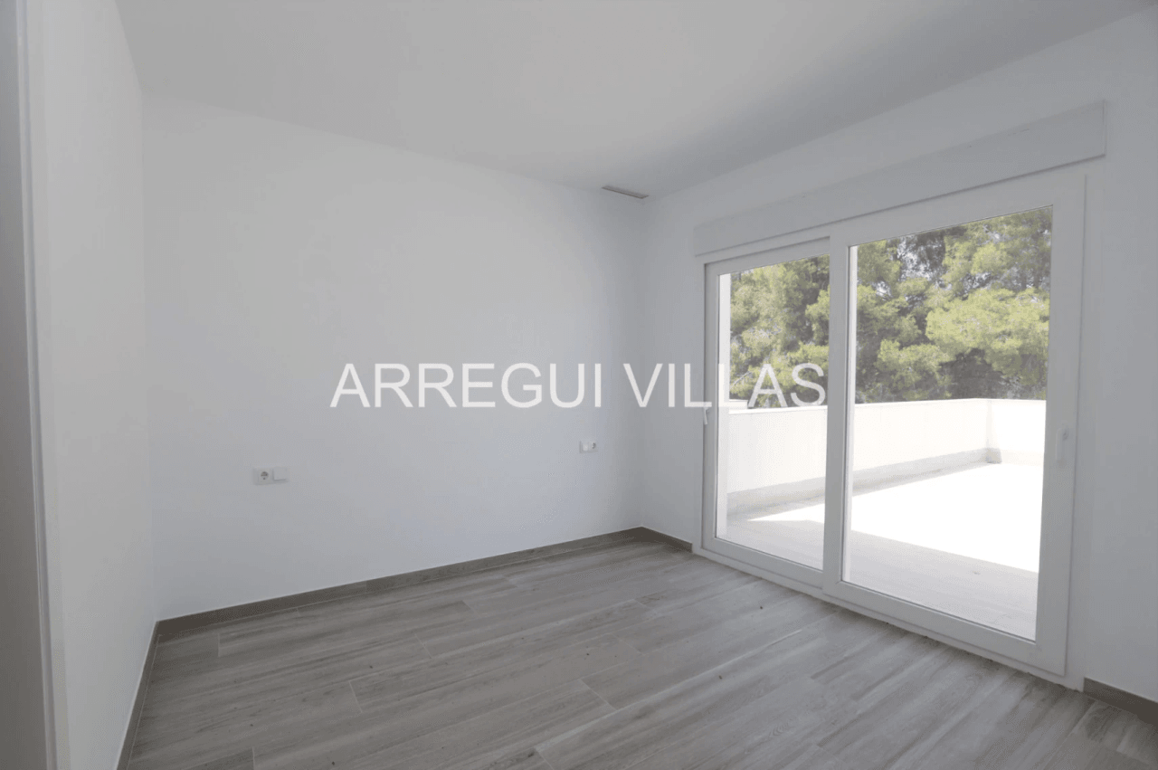 Villa de obra nueva en venta en Els Poblets