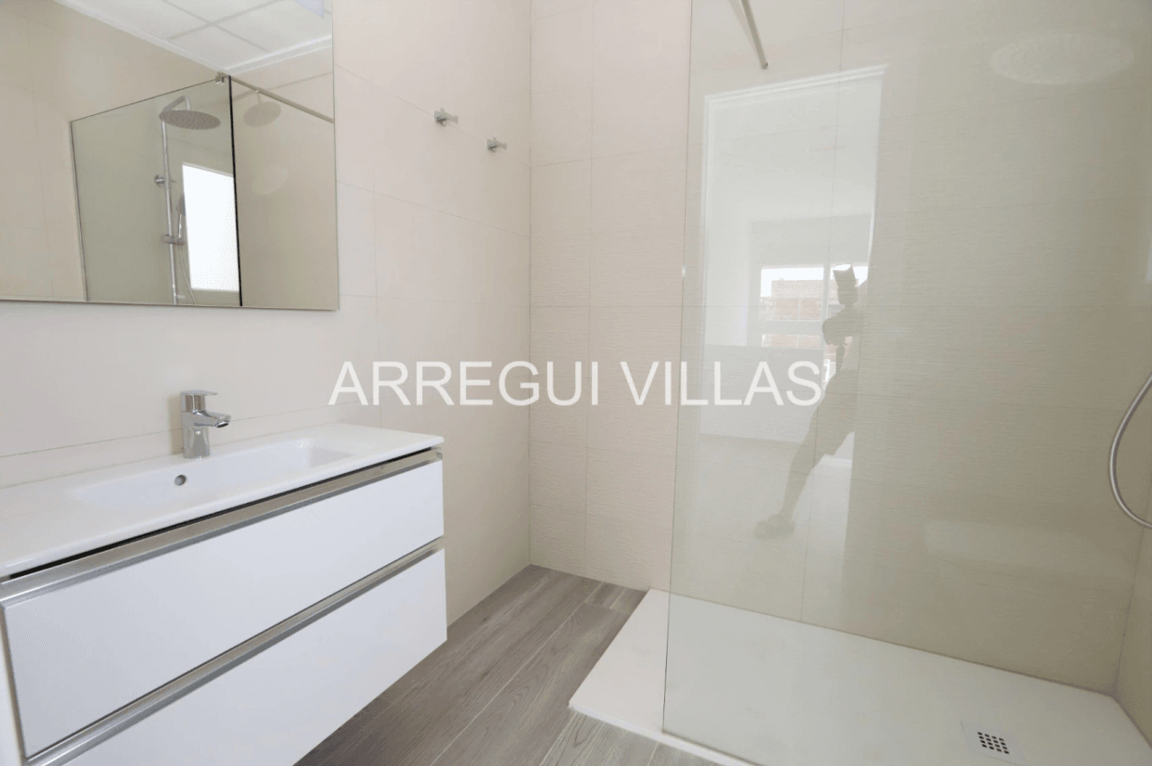 Villa de obra nueva en venta en Els Poblets