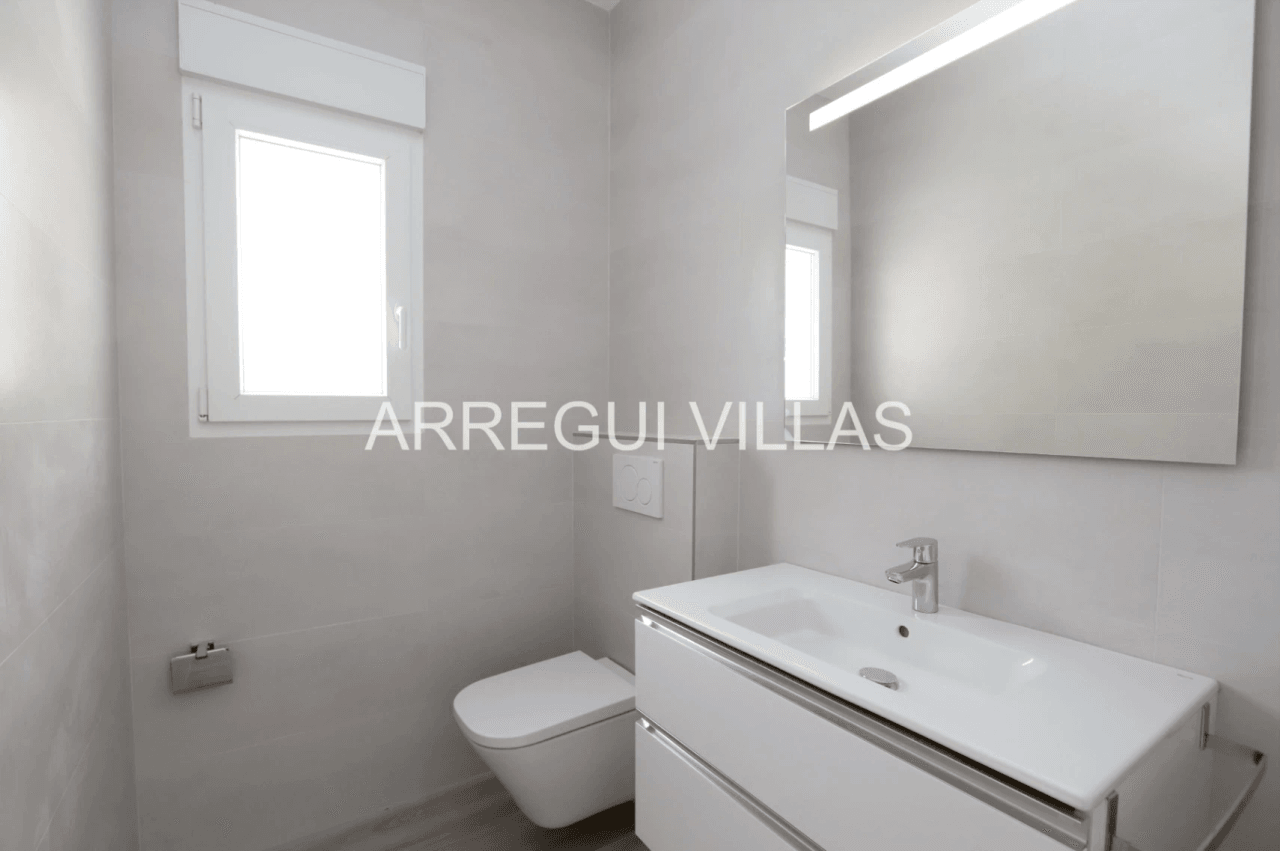 Villa de obra nueva en venta en Els Poblets