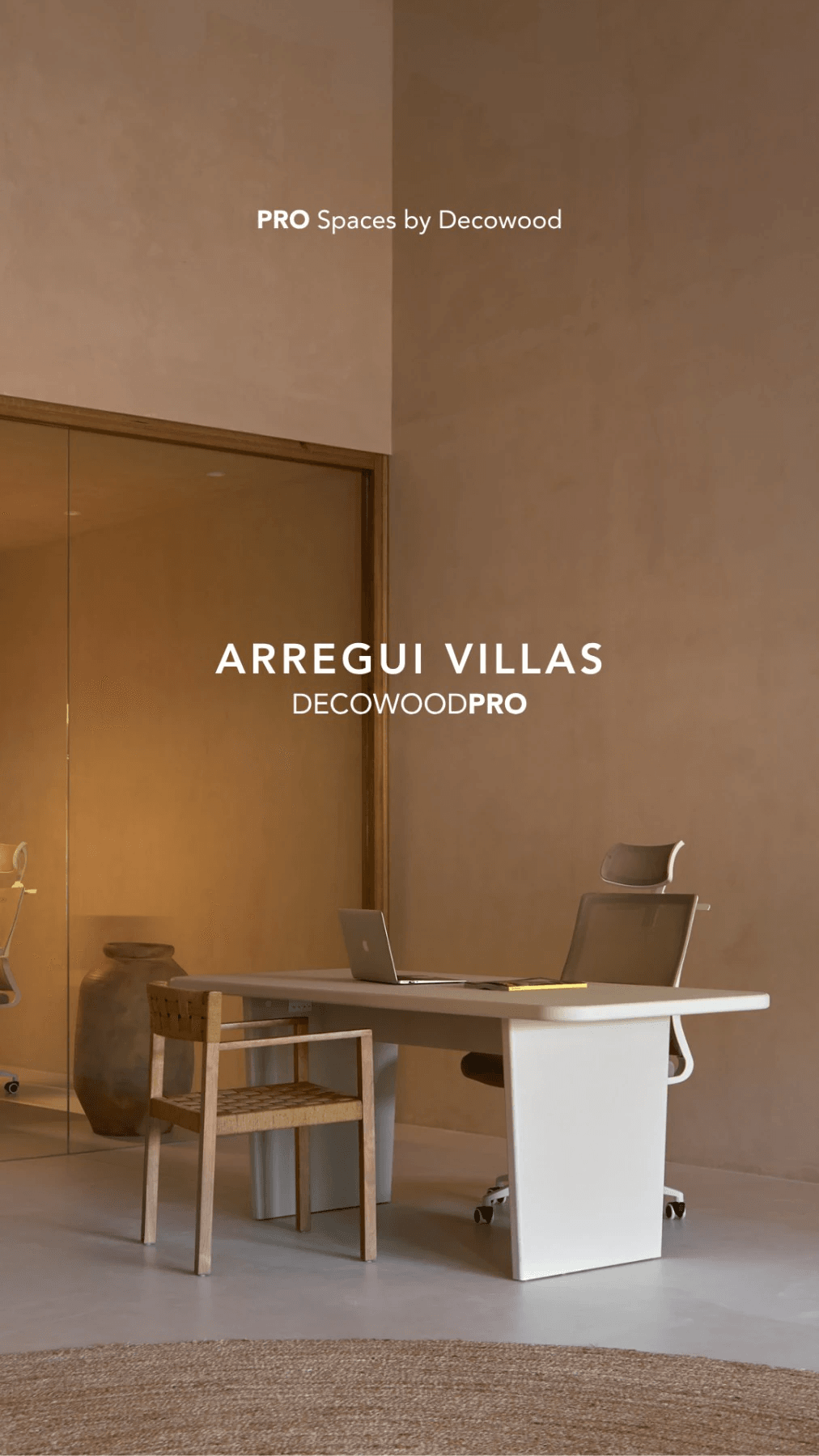 Arregui Villas x Decowood Pro : un espace qui redéfinit l’expérience immobilière à Dénia