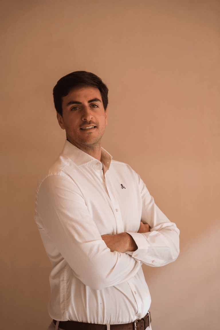 Agente comercial y responsable de la imagen visual
