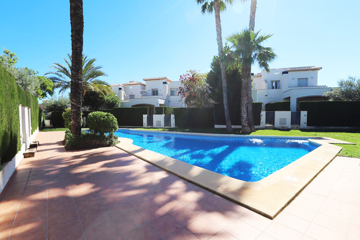 Beautiful townhouse for sale in Dénia