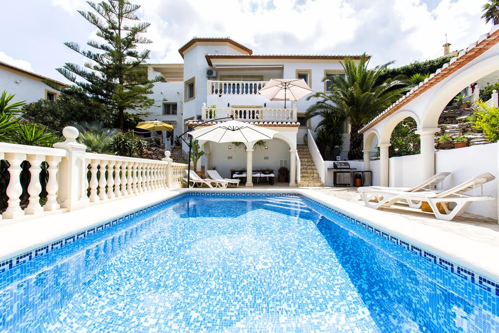 Villa mit drei unabhängigen Wohnungen und touristischer Vermietungslizenz, Marquesa VI, Dénia
