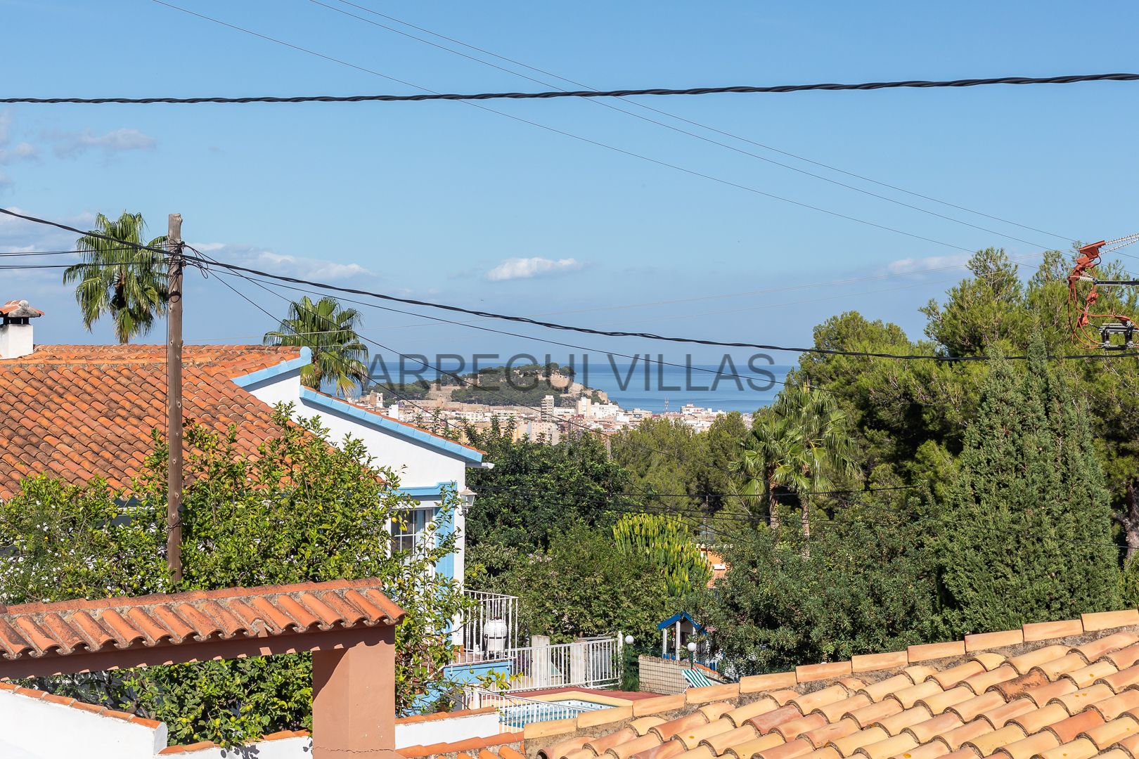 Fantastic Mediterranean villa with views for sale in Denia