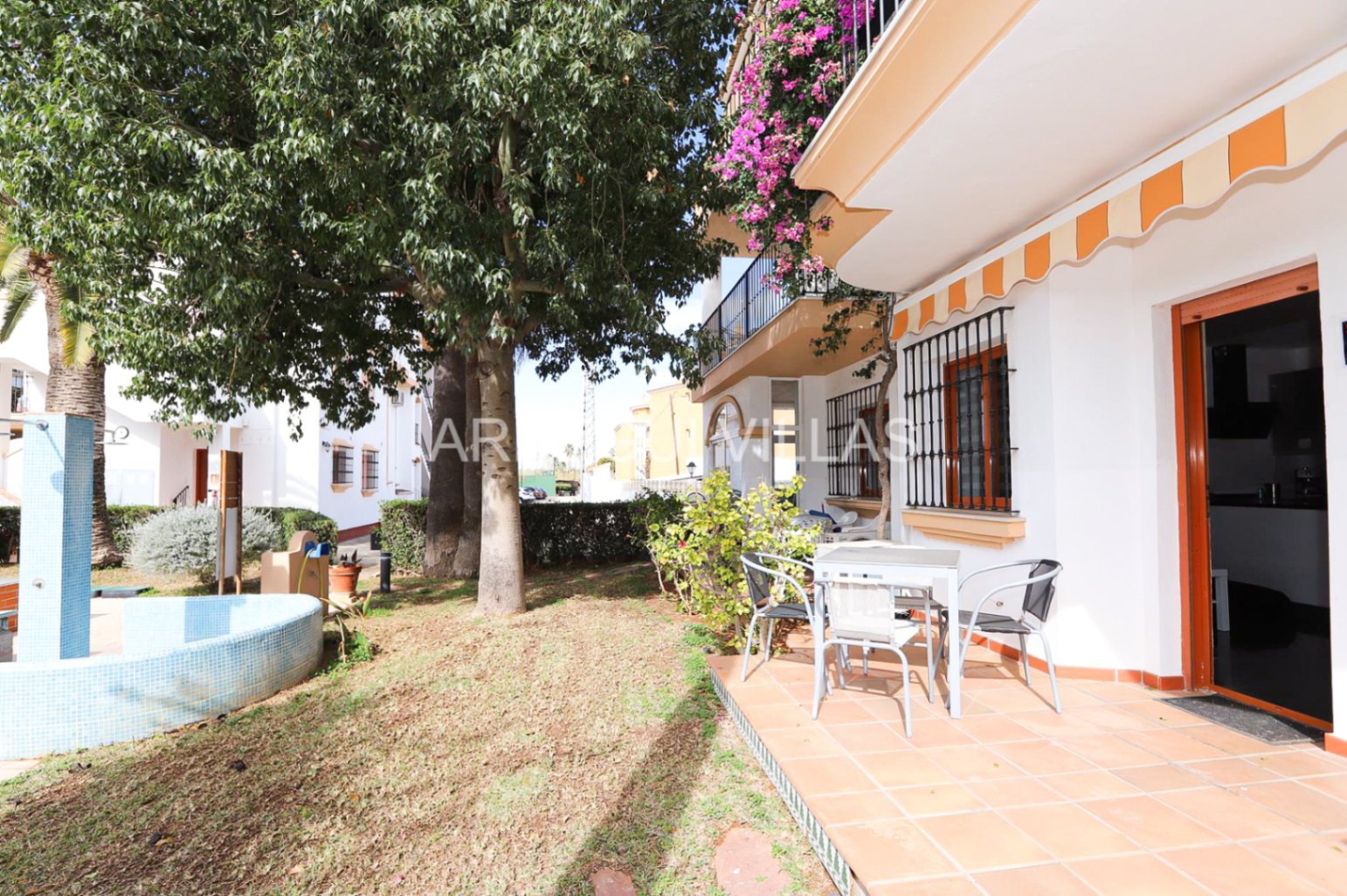 Ground floor apartment for sale in Dénia