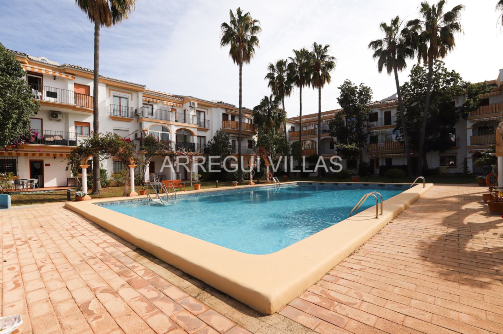 Ground floor apartment for sale in Dénia