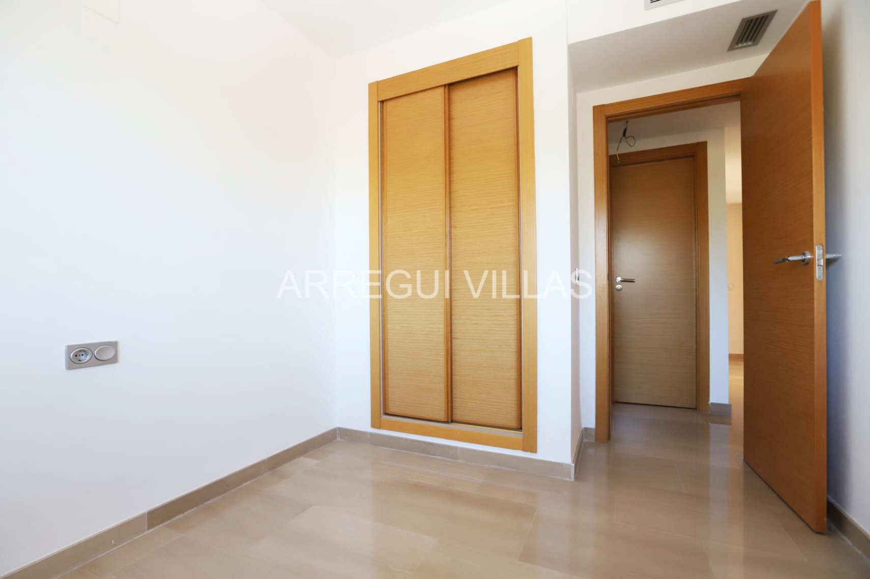 4 bedroom apartment for sale - Residencial Dénia Plaza