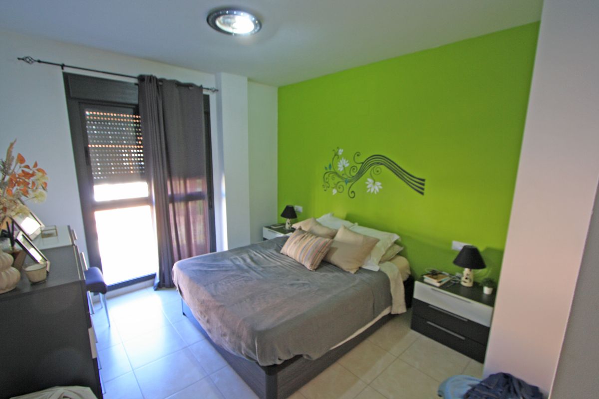 Apartamento de 3 dormitorios en venta en Ondara