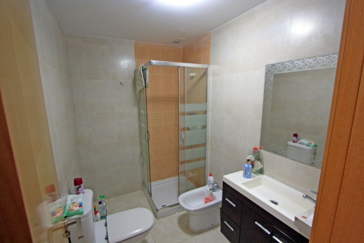 Apartamento de 3 dormitorios en venta en Ondara