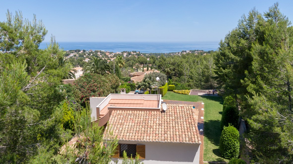 Beautiful villa with sea views in Dénia