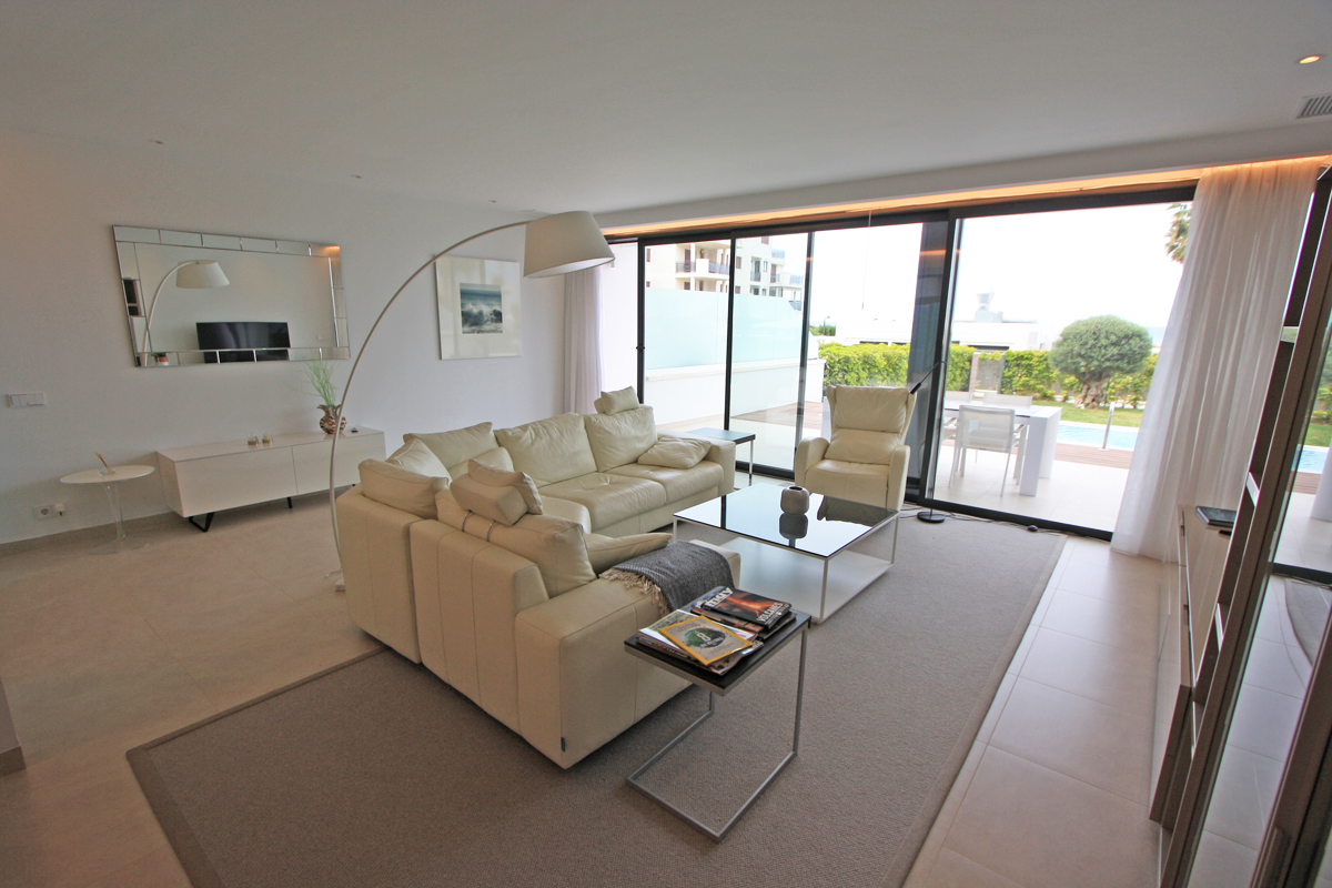 Spectacular apartment on the beachfront in Dénia