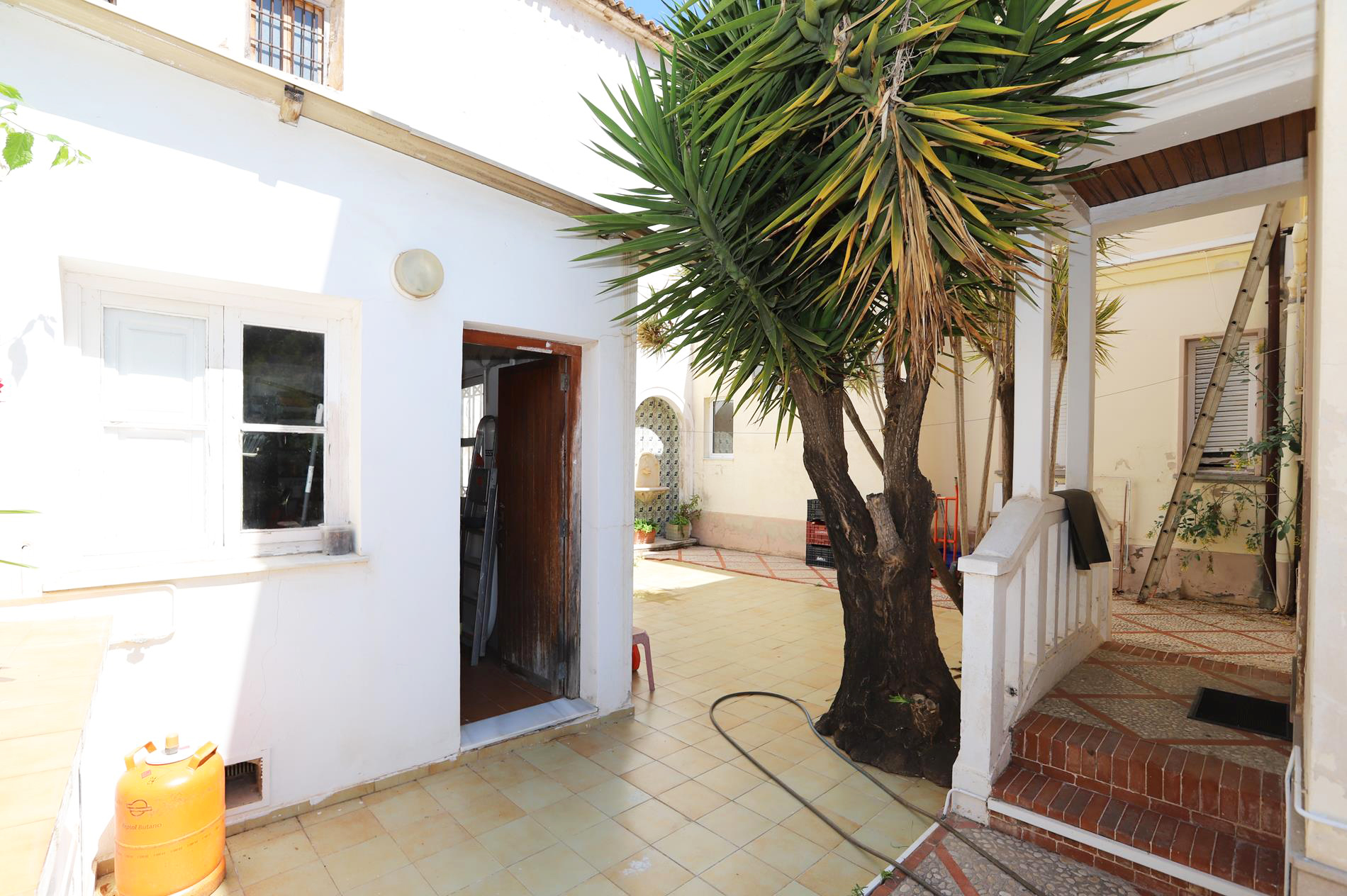 Exclusive manor house for sale in Dénia