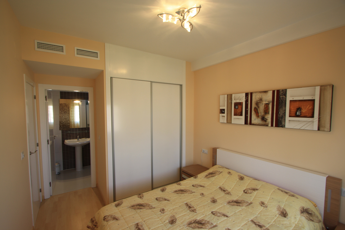Apartamento de 3 dormitorios a 150 m de la playa en Dénia
